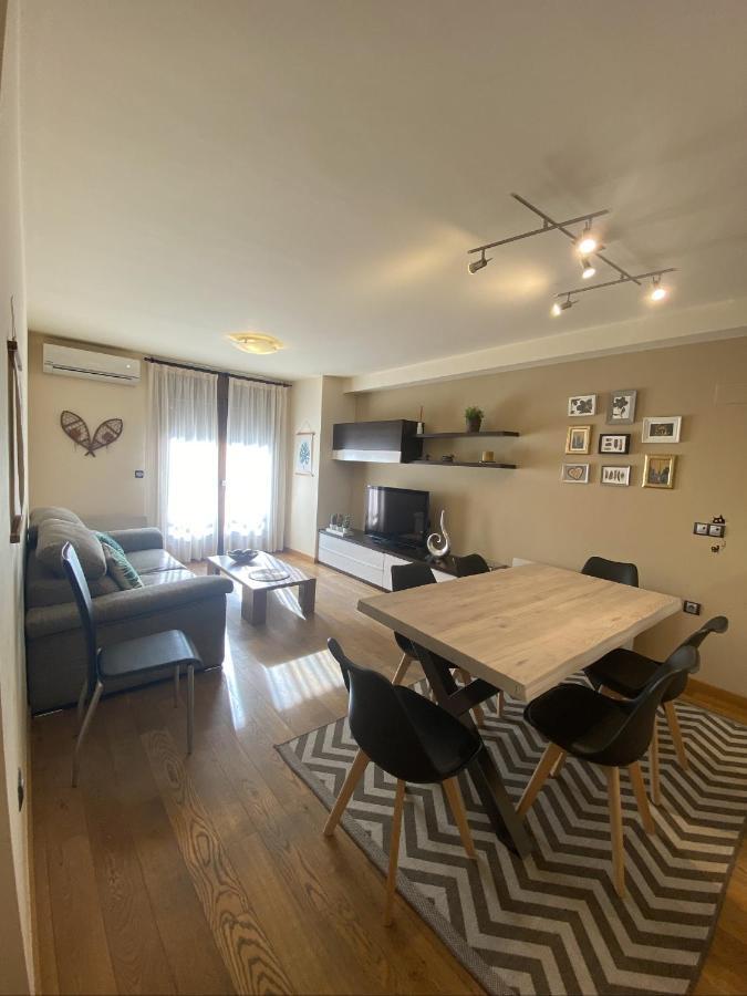 Apartament Neret I Sort Eksteriør billede